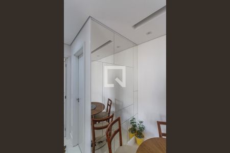 Detalhe Sala de apartamento à venda com 2 quartos, 64m² em Jardim Timbauhy, Barueri