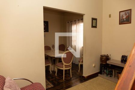 Sala de casa à venda com 5 quartos, 260m² em Passo da Areia, Porto Alegre