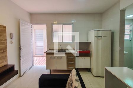 Sala Cozinha de kitnet/studio para alugar com 1 quarto, 33m² em Vila Dom Pedro I, São Paulo