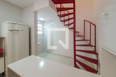 Área de Serviço Escada de kitnet/studio para alugar com 1 quarto, 33m² em Vila Dom Pedro I, São Paulo