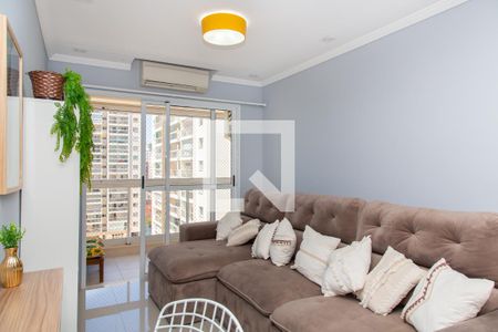 Sala de apartamento para alugar com 2 quartos, 76m² em Jardim Las Palmas, Guarujá