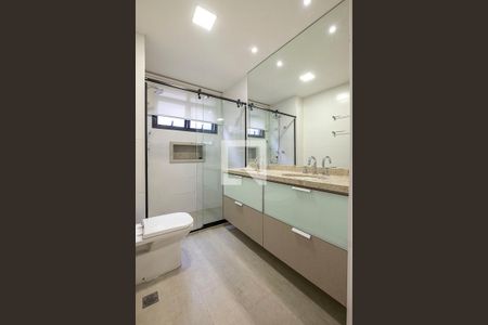 Suíte 1 - Banheiro de apartamento para alugar com 3 quartos, 135m² em Jardim Paulista, São Paulo
