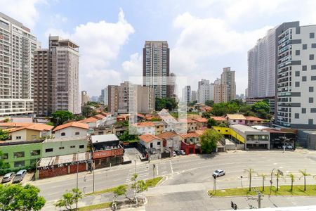 Vista de kitnet/studio para alugar com 1 quarto, 26m² em Jardim das Acácias, São Paulo