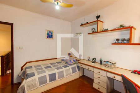 Casa à venda com 300m², 4 quartos e 7 vagas Casa à venda com 300m², 4 quartos e 7 vagasQuarto 2