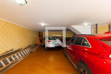 Casa à venda com 300m², 4 quartos e 7 vagas Casa à venda com 300m², 4 quartos e 7 vagasGaragem