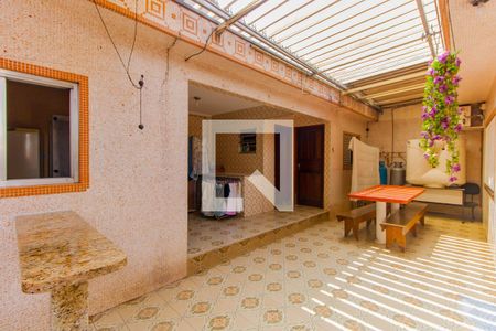 Casa à venda com 300m², 4 quartos e 7 vagas Casa à venda com 300m², 4 quartos e 7 vagasQuintal