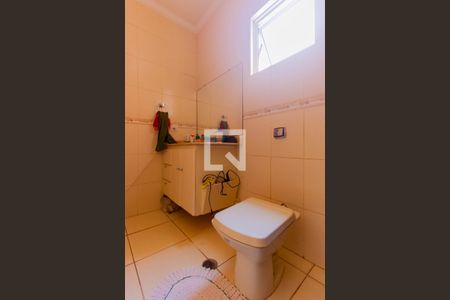 Casa à venda com 300m², 4 quartos e 7 vagas Casa à venda com 300m², 4 quartos e 7 vagasBanheiro da Suíte