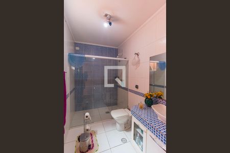 Casa à venda com 300m², 4 quartos e 7 vagas Casa à venda com 300m², 4 quartos e 7 vagasBanheiro 2