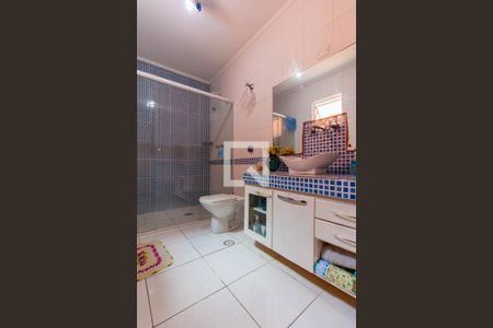 Casa à venda com 300m², 4 quartos e 7 vagas Casa à venda com 300m², 4 quartos e 7 vagasBanheiro 2