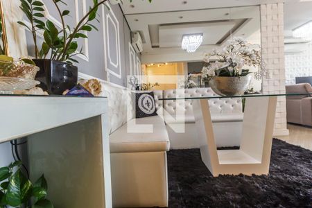 Sala de Jantar de apartamento à venda com 2 quartos, 76m² em Jardim Tupanci, Barueri