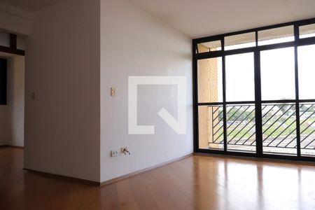 Sala de apartamento para alugar com 3 quartos, 74m² em Vila Campestre, São Paulo