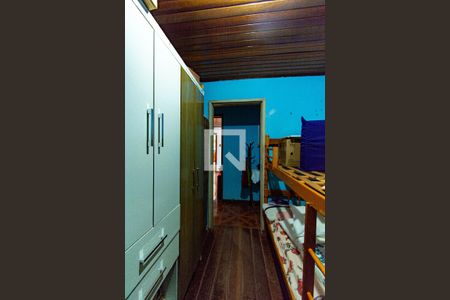 Quarto de casa à venda com 2 quartos, 179m² em Olaria, Canoas