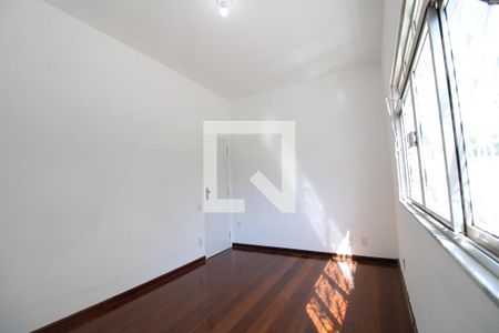 Quarto 01 de apartamento para alugar com 2 quartos, 70m² em Anil, Rio de Janeiro