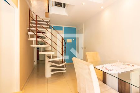 Sala  de apartamento à venda com 2 quartos, 86m² em Recanto das Rosas, Osasco