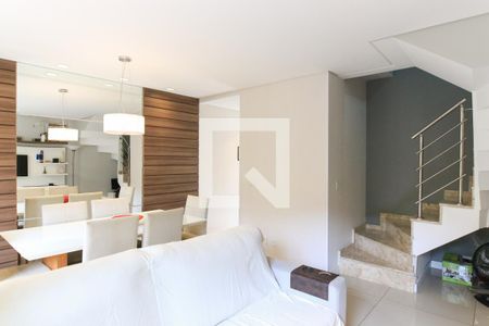 Sala de casa para alugar com 3 quartos, 179m² em Jardim Santa Maria, Jacareí