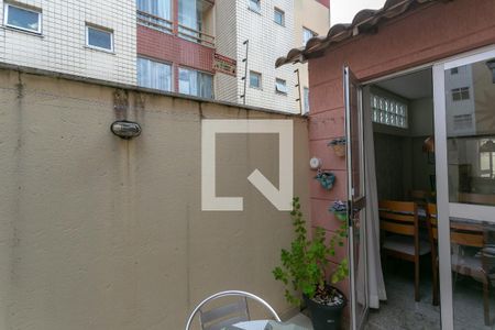 Varanda de casa à venda com 4 quartos, 150m² em Santa Tereza, Belo Horizonte