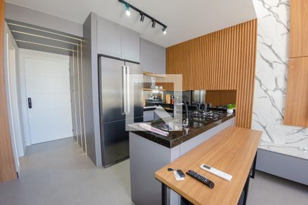 Cozinha de apartamento para alugar com 1 quarto, 60m² em Carvoeira, Florianópolis