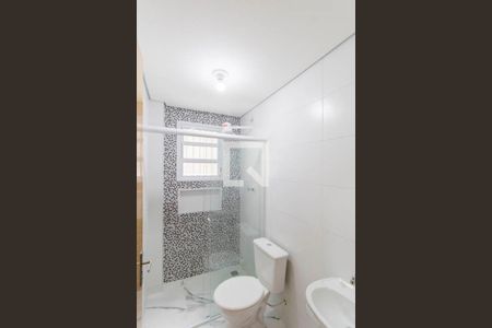 Banheiro de casa para alugar com 1 quarto, 40m² em Vila Talarico, São Paulo