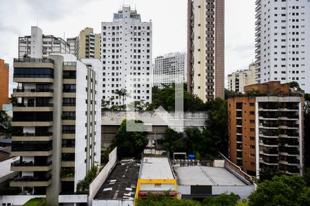 Vista de apartamento à venda com 4 quartos, 300m² em Real Parque, São Paulo