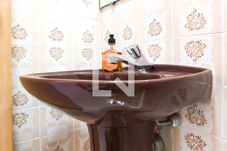 Apartamento para alugar com 190m², 4 quartos e 2 vagas Apartamento para alugar com 190m², 4 quartos e 2 vagasDetalhe do Lavabo