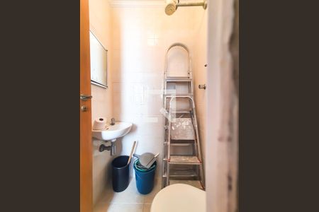 Apartamento para alugar com 190m², 4 quartos e 2 vagas Apartamento para alugar com 190m², 4 quartos e 2 vagasBanheiro de serviço