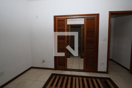 Quarto de casa para alugar com 1 quarto, 60m² em Pinheiros, São Paulo