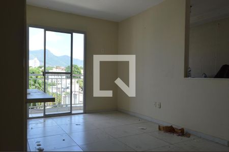 Sala de apartamento para alugar com 2 quartos, 52m² em Taquara, Rio de Janeiro