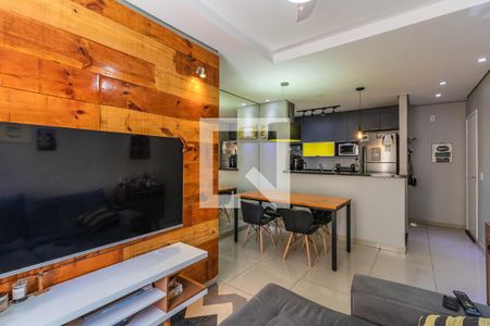 Sala de apartamento à venda com 2 quartos, 62m² em Jardim Tupanci, Barueri