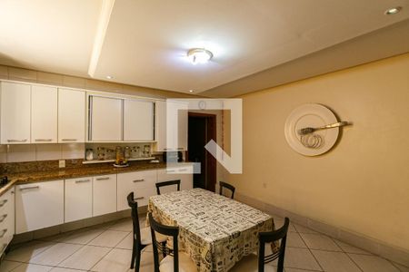 Cozinha de casa para alugar com 3 quartos, 315m² em Auxiliadora, Porto Alegre