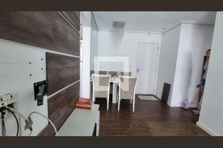 Sala de apartamento para alugar com 2 quartos, 50m² em Parque Suzano, Suzano