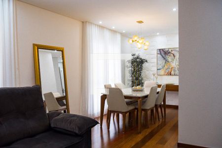 Sala de apartamento para alugar com 4 quartos, 132m² em Vila Bastos, Santo André