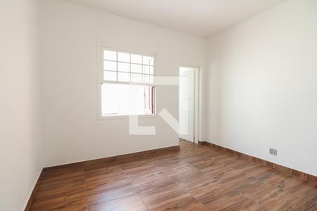 Quarto 2 de casa para alugar com 2 quartos, 120m² em Pari, São Paulo