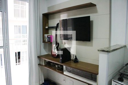 Sala/Cozinha de apartamento para alugar com 1 quarto, 29m² em Vila Palmeiras, São Paulo