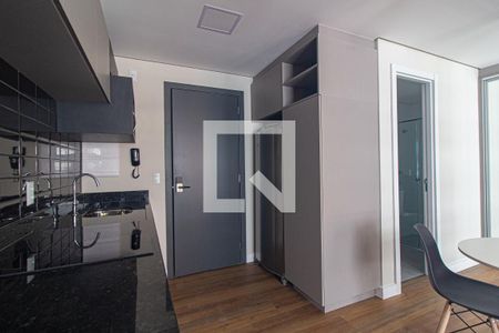 Cozinha de kitnet/studio para alugar com 1 quarto, 29m² em Centro, Curitiba