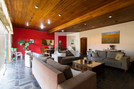 Sala de casa à venda com 4 quartos, 400m² em Jardim da Serra, Jundiaí