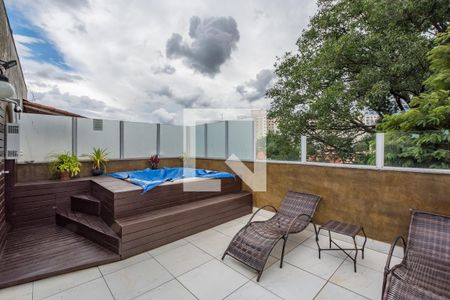 Apartamento à venda com 160m², 3 quartos e 2 vagas Apartamento à venda com 160m², 3 quartos e 2 vagasVaranda