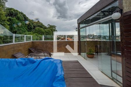 Apartamento à venda com 160m², 3 quartos e 2 vagas Apartamento à venda com 160m², 3 quartos e 2 vagasHidromassagem