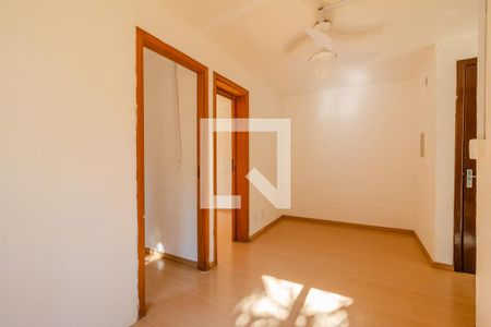 Sala de apartamento à venda com 2 quartos, 36m² em Vila Nova, Porto Alegre