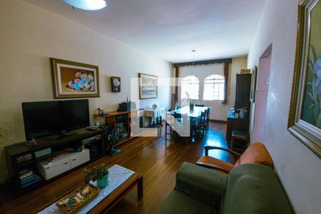 Sala 1 de casa para alugar com 3 quartos, 900m² em Eldorado, Contagem