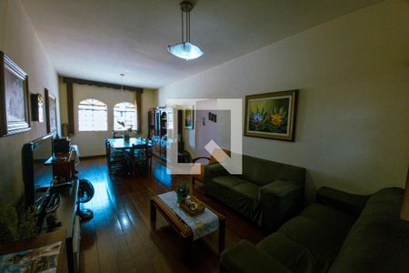 Sala 1 de casa à venda com 3 quartos, 900m² em Eldorado, Contagem