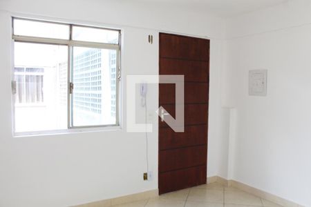 Sala de apartamento para alugar com 2 quartos, 52m² em Itaquera, São Paulo