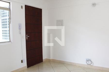 Sala de apartamento para alugar com 2 quartos, 52m² em Itaquera, São Paulo