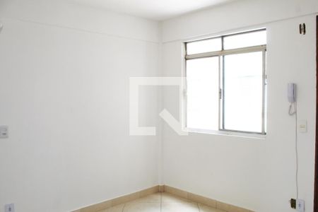 Sala de apartamento para alugar com 2 quartos, 52m² em Itaquera, São Paulo