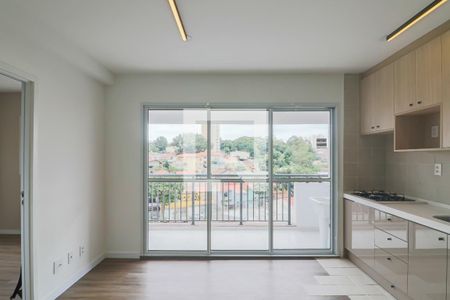 Sala / Cozinha de apartamento para alugar com 2 quartos, 44m² em Vila Sônia, São Paulo