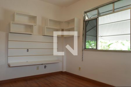 Sala de apartamento para alugar com 1 quarto, 45m² em Pechincha, Rio de Janeiro