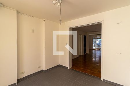 Sala de casa à venda com 4 quartos, 225m² em Vila Olímpia, São Paulo