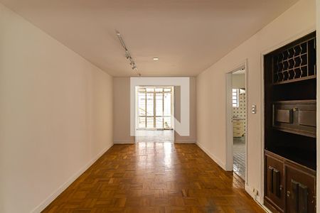 Sala de casa à venda com 4 quartos, 225m² em Vila Olímpia, São Paulo