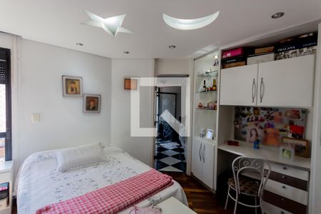 Apartamento à venda com 476m², 4 quartos e 4 vagas Apartamento à venda com 476m², 4 quartos e 4 vagasSuíte 2