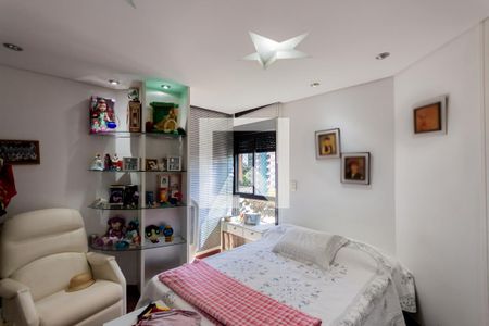 Apartamento à venda com 476m², 4 quartos e 4 vagas Apartamento à venda com 476m², 4 quartos e 4 vagasSuíte 2