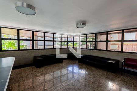 Apartamento à venda com 476m², 4 quartos e 4 vagas Apartamento à venda com 476m², 4 quartos e 4 vagasÁrea comum - Salão de festas